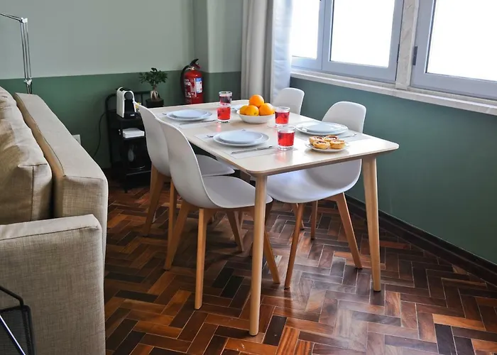 شقة Pop The Cork In By Misha's Place 5b Lisboa